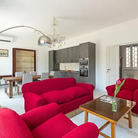 Bright And Spacious Family In Parioli *