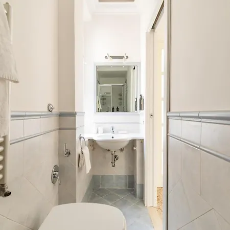 Bright And Spacious Family In Parioli