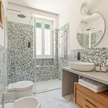 Daire Bright And Spacious Family In Parioli *