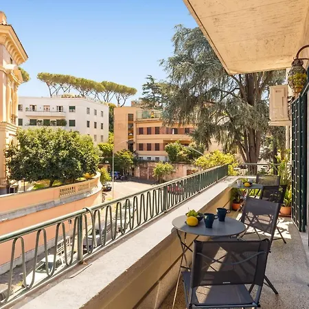 Bright And Spacious Family In Parioli